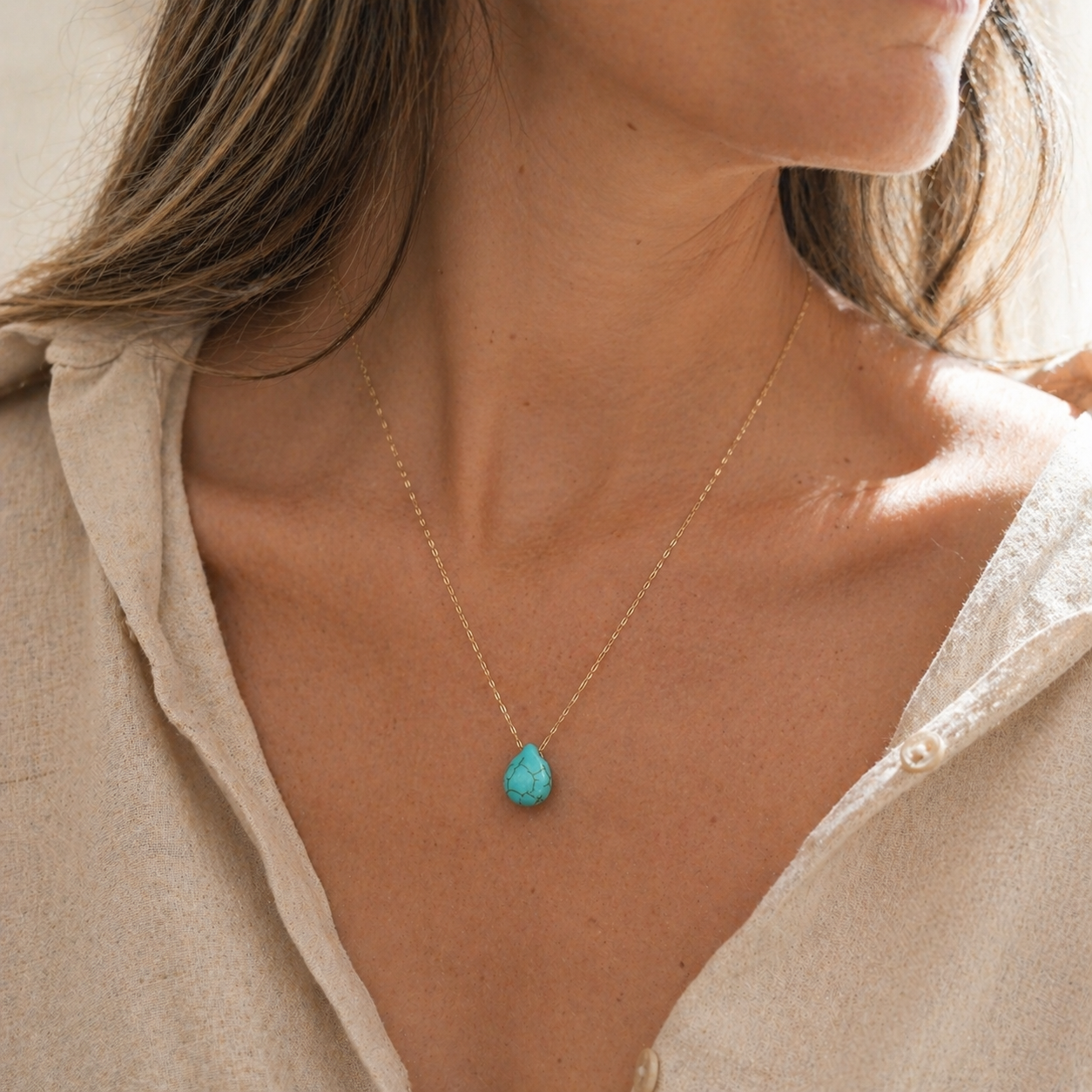TURQUOISE FLOATING STONE 18K GOLD PLATED CHAIN NECKLACE