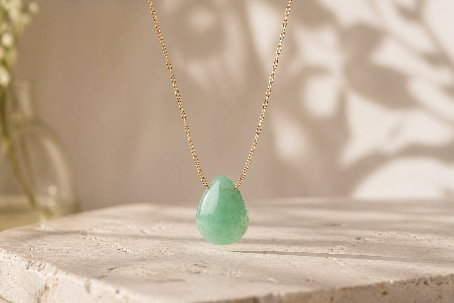 NATURAL JADE FLOATING STONE 18K GOLD PLATED CHAIN NECKLACE